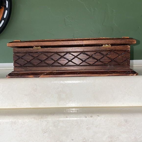 Vintage Carved Wood Box With Attached Lid - Picture 5 of 14